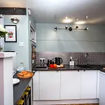 Stylish With Huge Garden Appartement