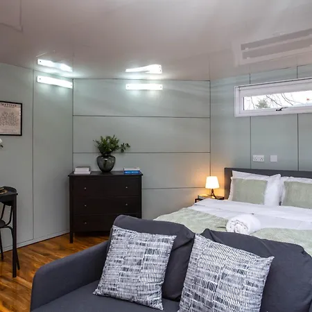 Apartamento Stylish With Huge Garden