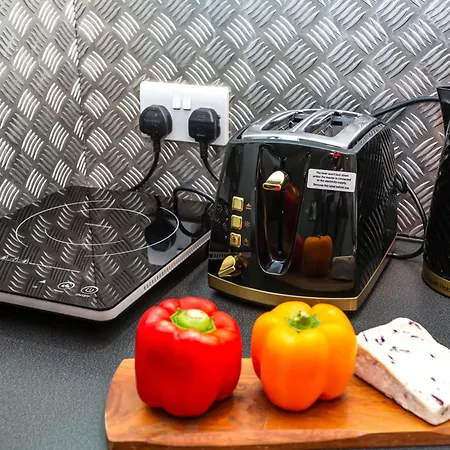 Stylish With Huge Garden * Harrogate