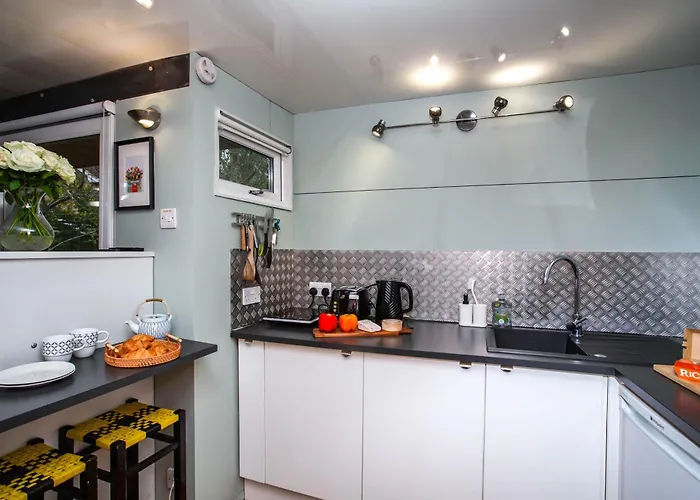 Stylish With Huge Garden Apartamento Harrogate